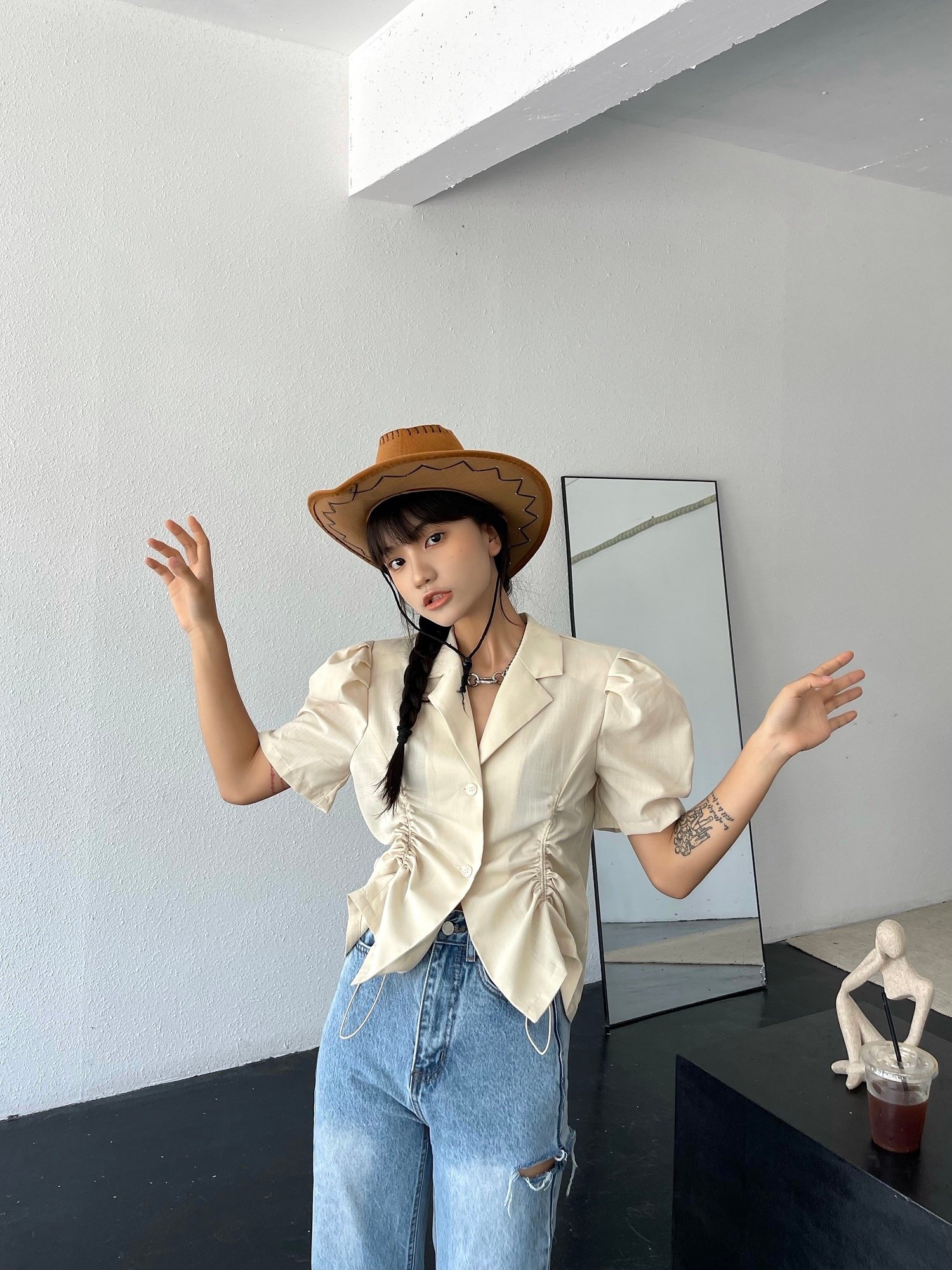 French V-Drawstring Folded Waist Blouse Women's Suit Collar Top Bubble Short Sleeve - Image 7
